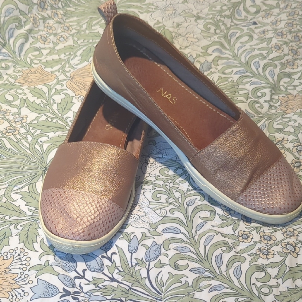 Kaanas Metallic Copper Slip-On Loafers